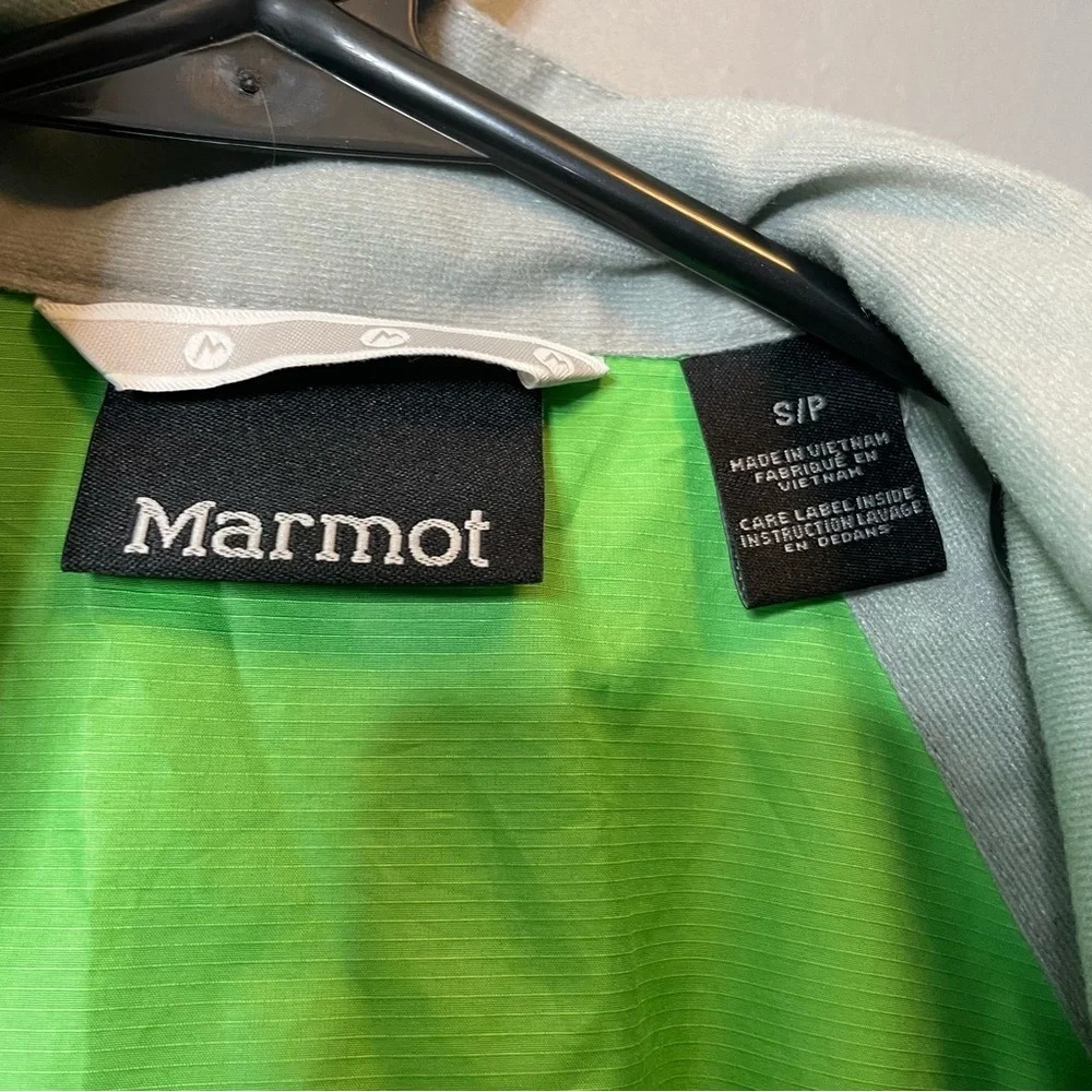 Marmot Vest Womens Small Green Zip Up Outdoor Casual Performance - Picture 3 of 9